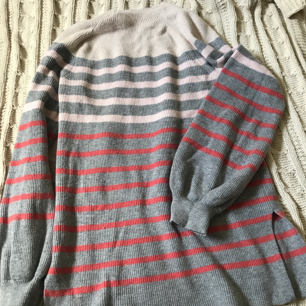 LOFT adorable sweater